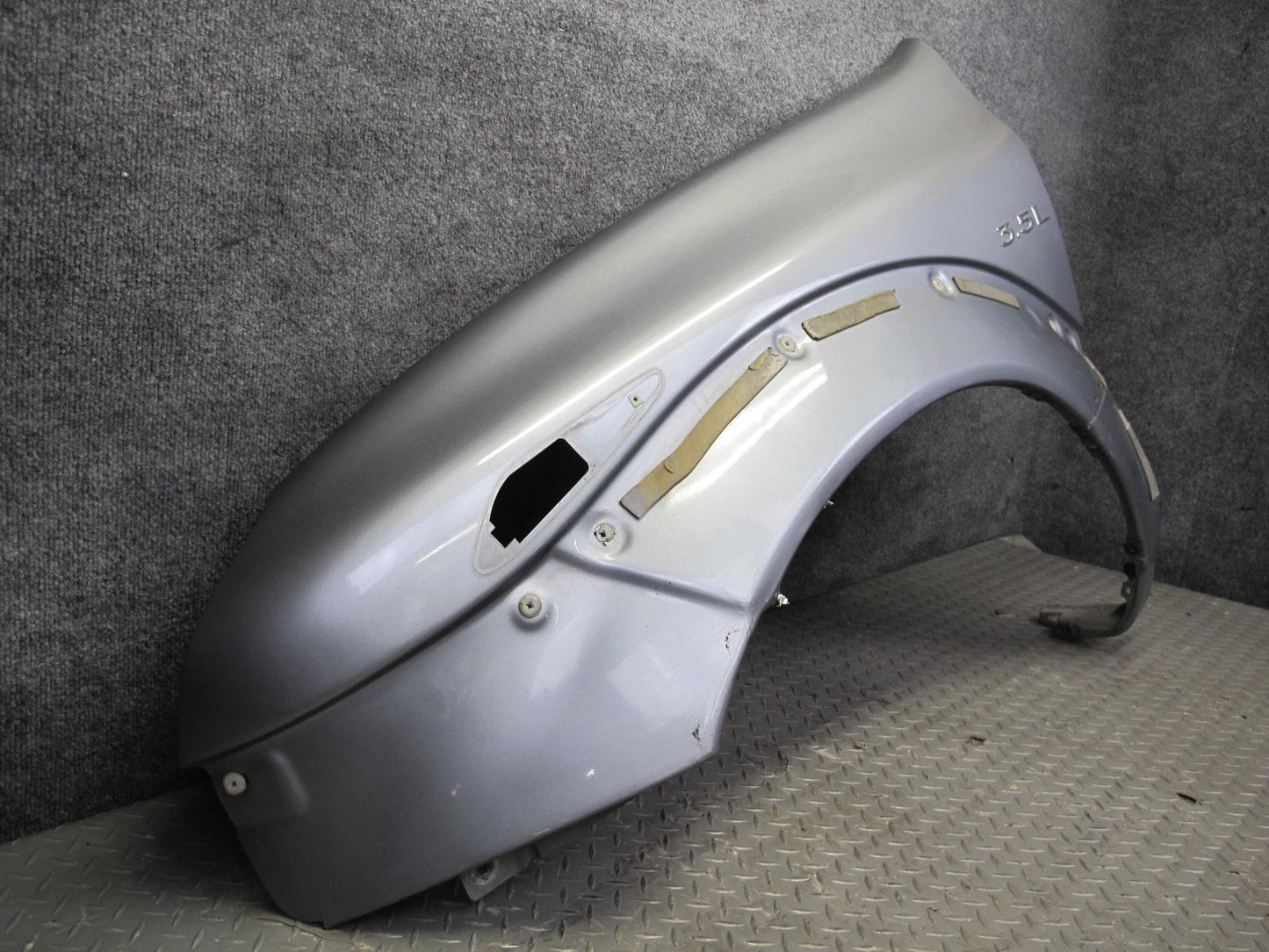 99-01 Isuzu Vehicross Front Left Fender Shell Panel Kaiser Silver Metallic OEM