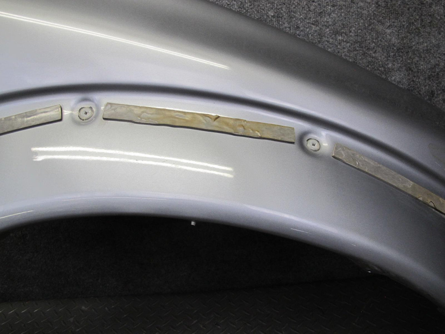 99-01 Isuzu Vehicross Front Right Fender Shell Panel Kaiser Silver Metallic OEM