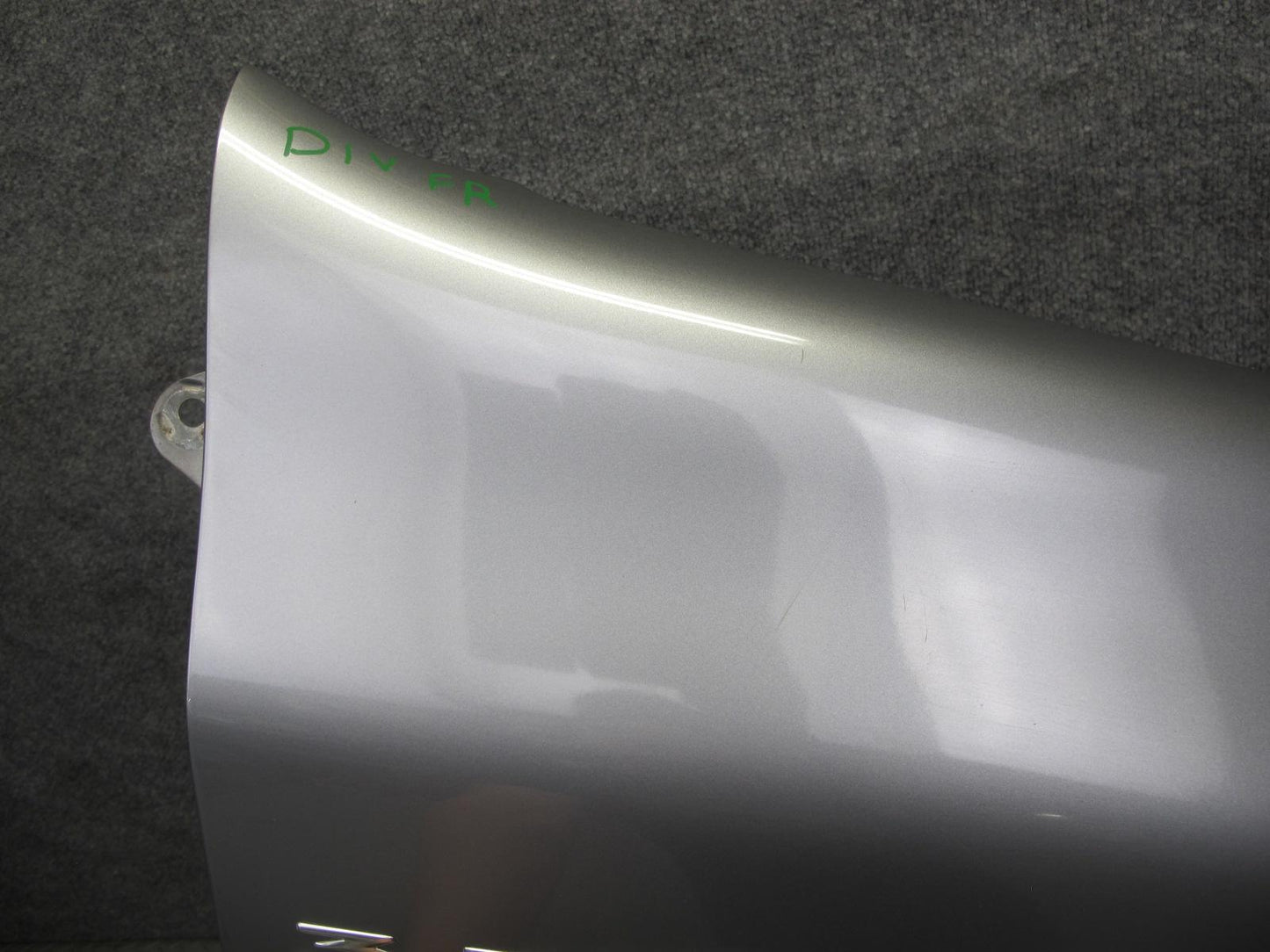 99-01 Isuzu Vehicross Front Right Fender Shell Panel Kaiser Silver Metallic OEM