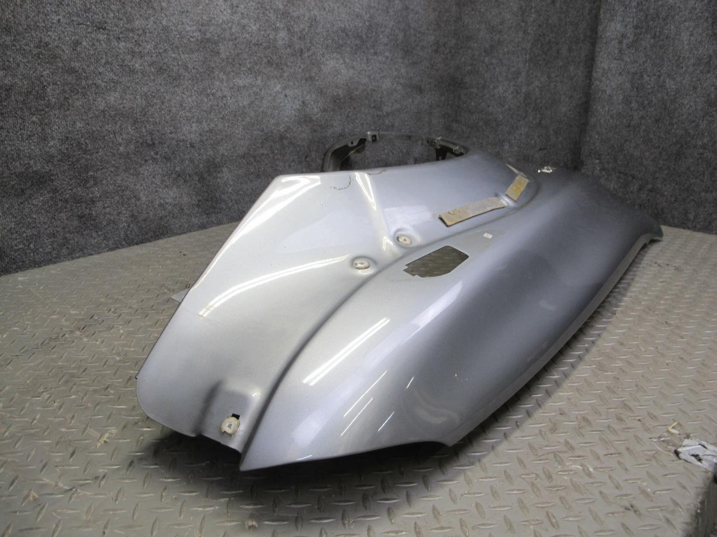 99-01 Isuzu Vehicross Front Right Fender Shell Panel Kaiser Silver Metallic OEM