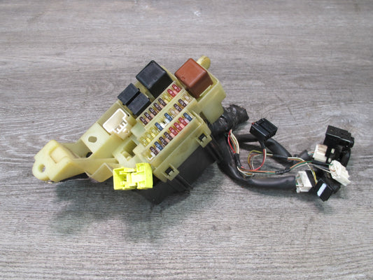 00-05 Toyota MR2 Spyder ZZW30L Interior Dash Fuse Relay Box Module OEM