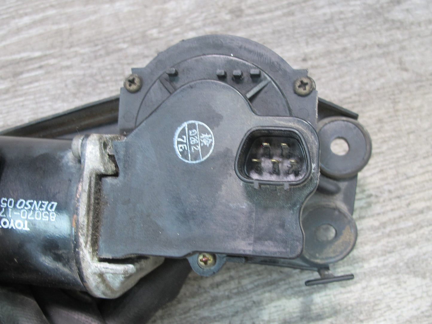 00-05 Toyota MR2 Spyder ZZW30L Windshield Wiper Transmission Linkage w Motor OEM