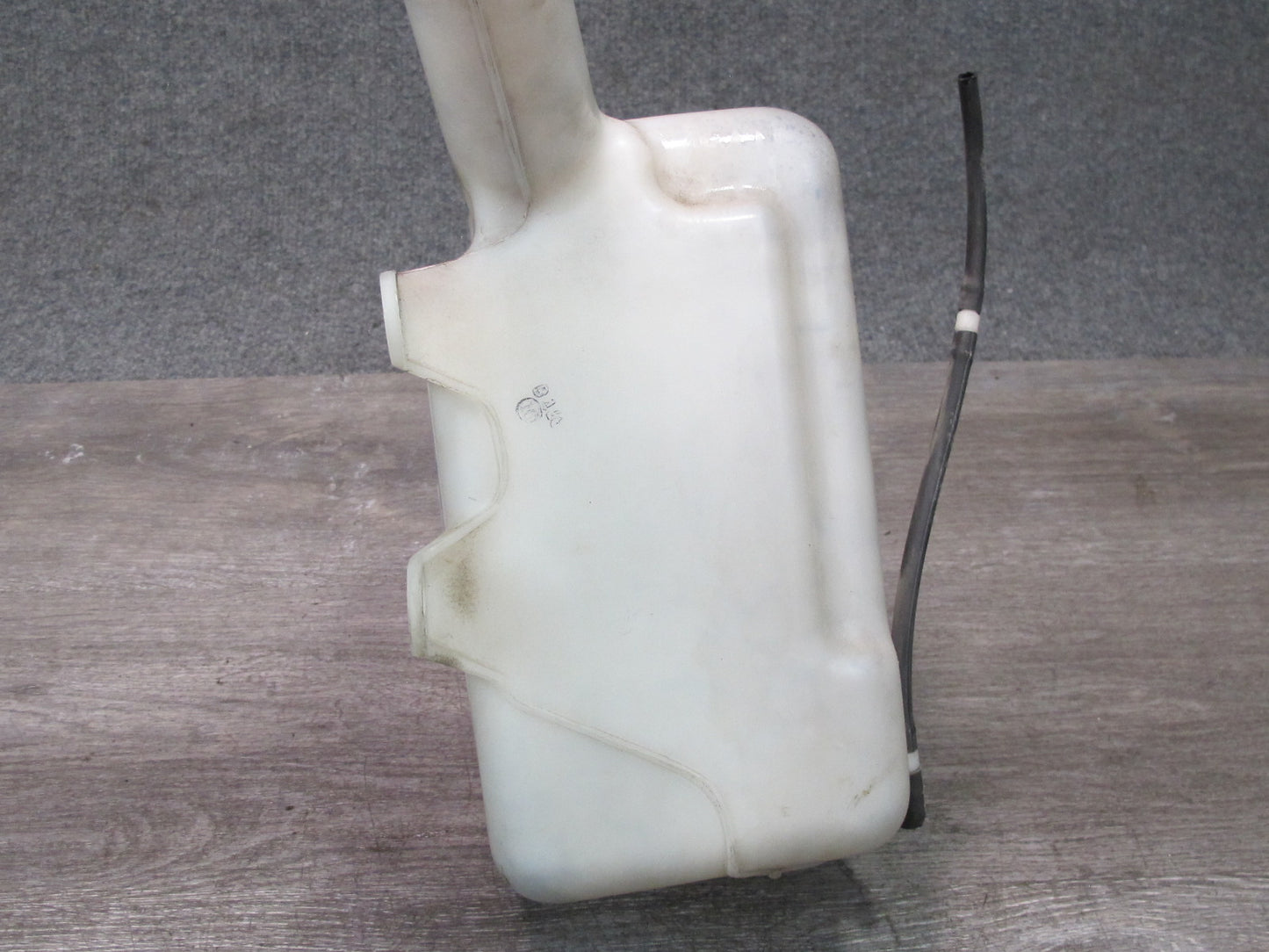 00-05 Toyota MR2 Spyder ZZW30L Windshield Washer Fluid Reservoir Tank w Pump OEM