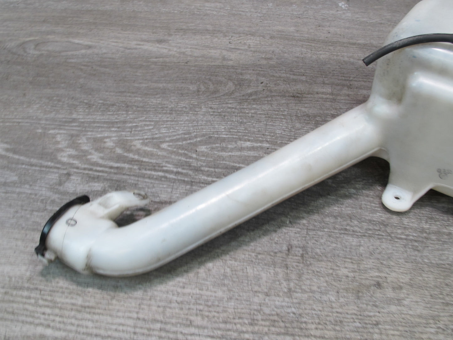 00-05 Toyota MR2 Spyder ZZW30L Windshield Washer Fluid Reservoir Tank w Pump OEM
