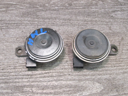 00-05 Toyota MR2 Spyder ZZW30L Set of 2 High Low Tone Note Pitch Horn Signal OEM