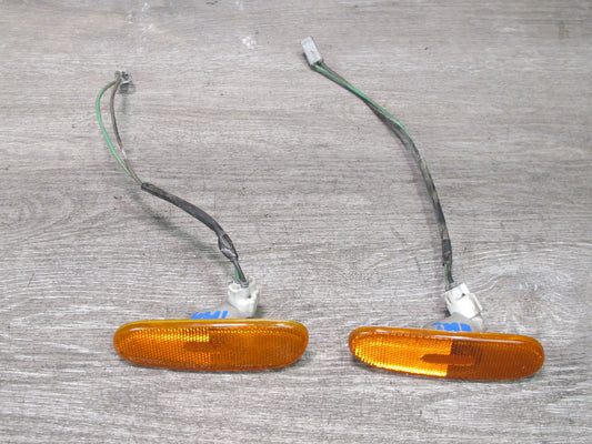 00-05 Toyota MR2 Spyder ZZW30L Set of 2 Front Side Marker Light Lamp OEM