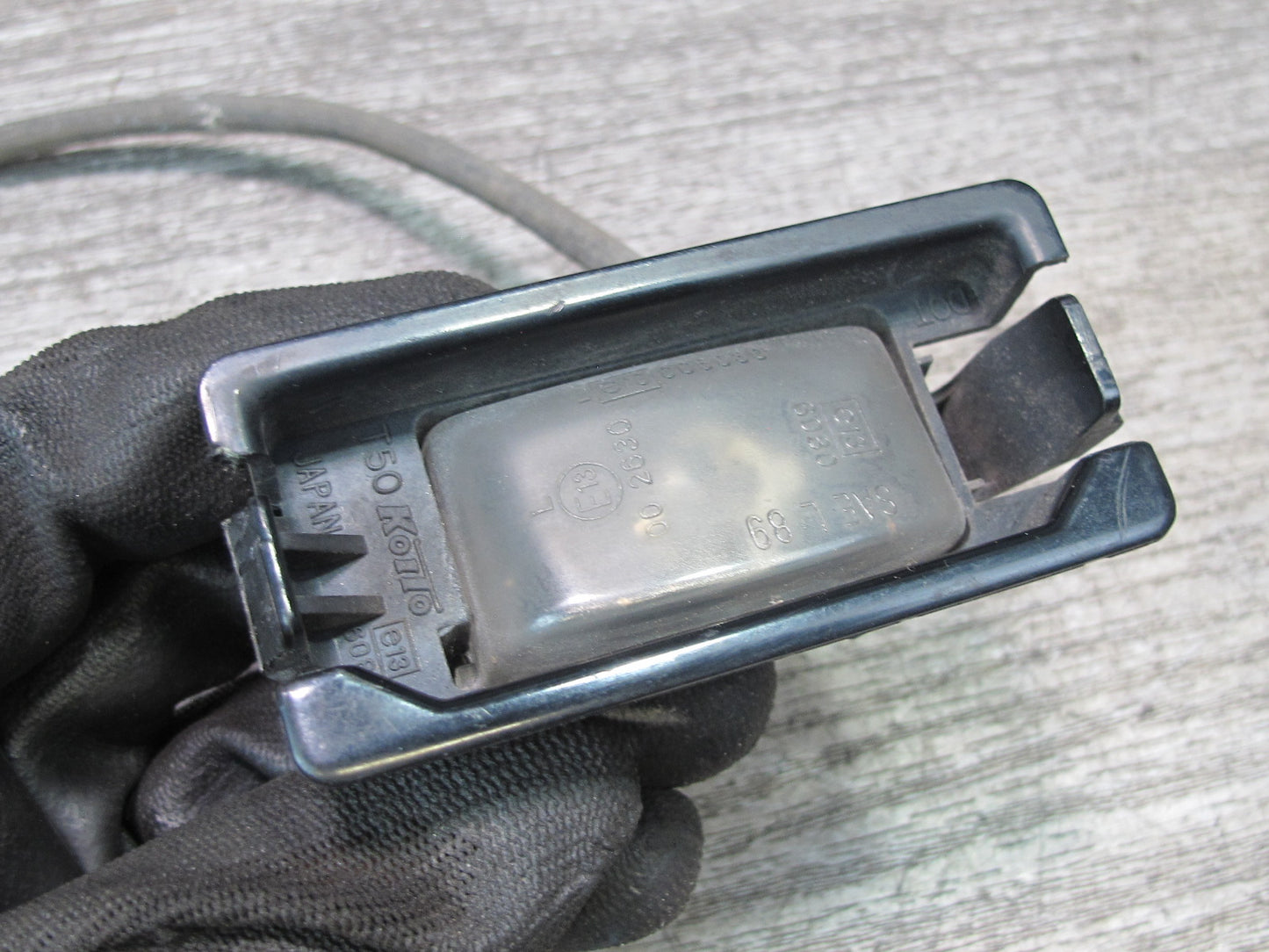 00-05 Toyota MR2 Spyder ZZW30L Rear Trunk License Plate Light Lamp OEM