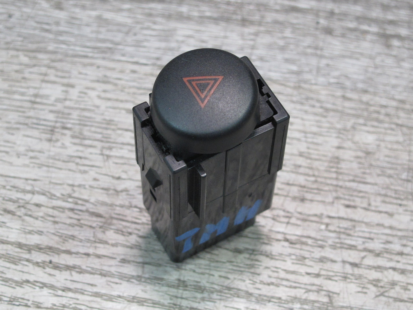 00-05 Toyota MR2 Spyder ZZW30L Emergency Hazard Warning Button Switch OEM