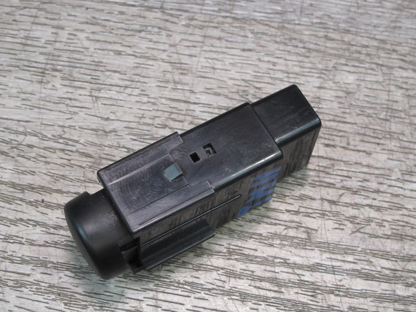 00-05 Toyota MR2 Spyder ZZW30L Emergency Hazard Warning Button Switch OEM