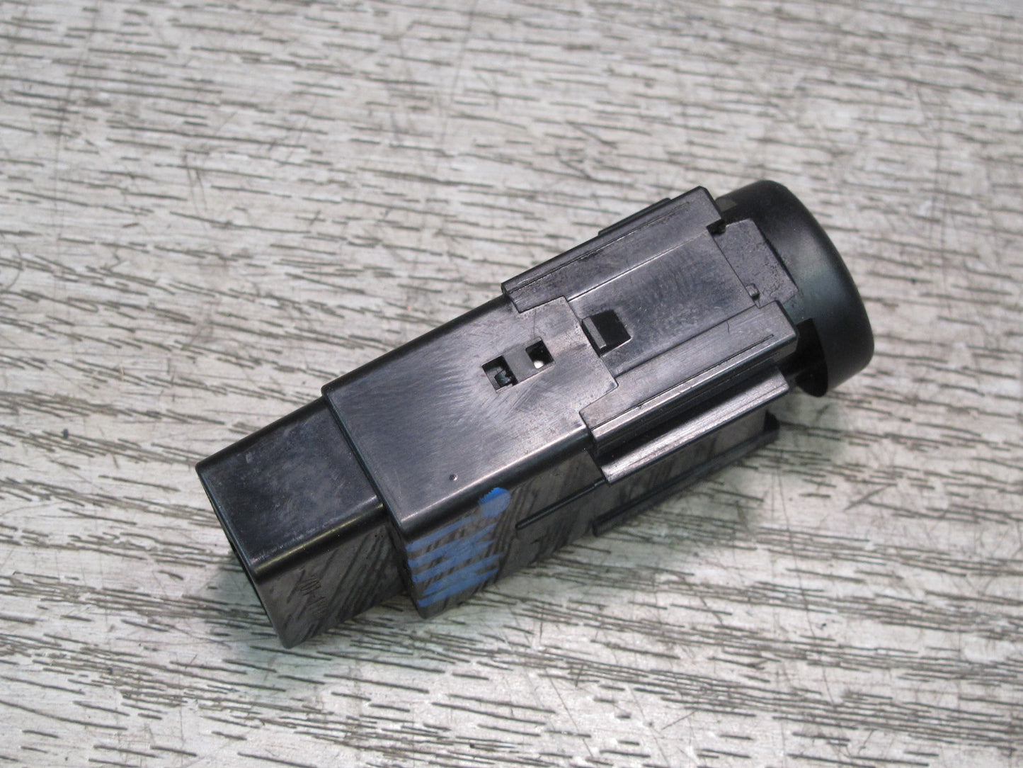 00-05 Toyota MR2 Spyder ZZW30L Emergency Hazard Warning Button Switch OEM