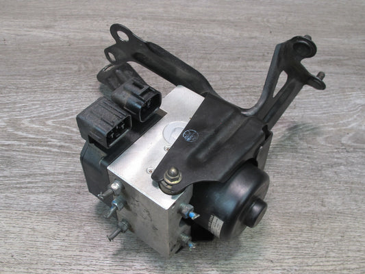 97-00 Lexus UZZ30L SC300 SC400 Anti Lock Brake ABS Pump Module 44510-24060 OEM