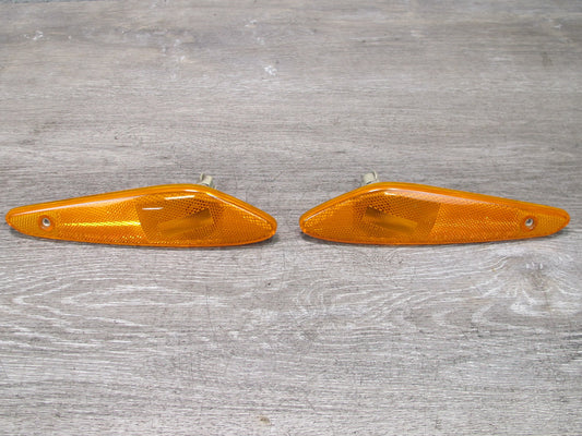 99-01 Isuzu Vehicross Set of 2 Front Left & Right Fender Marker Light Lamp OEM