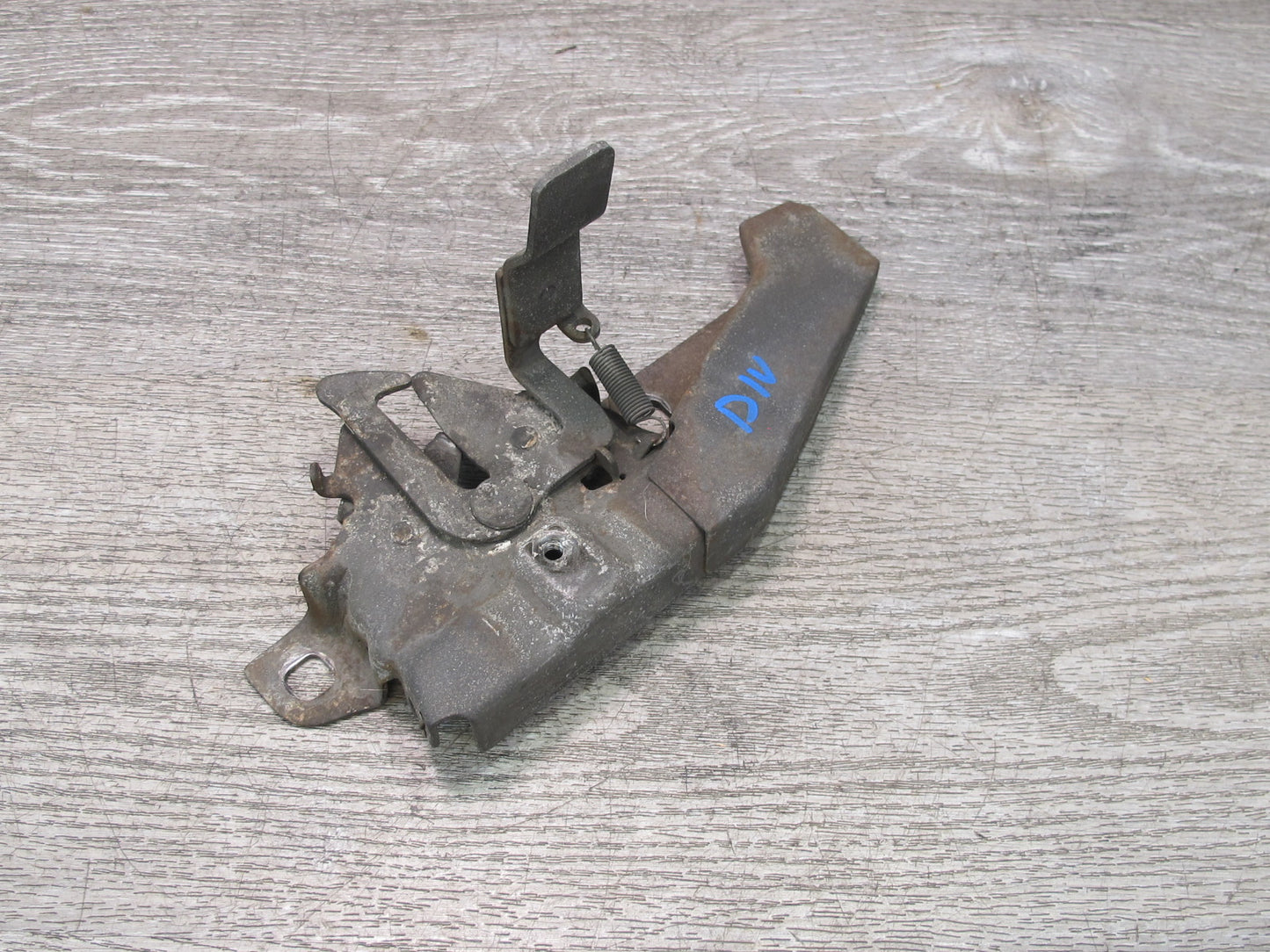 99-01 Isuzu Vehicross Front Hood Bonnet Lock Latch OEM