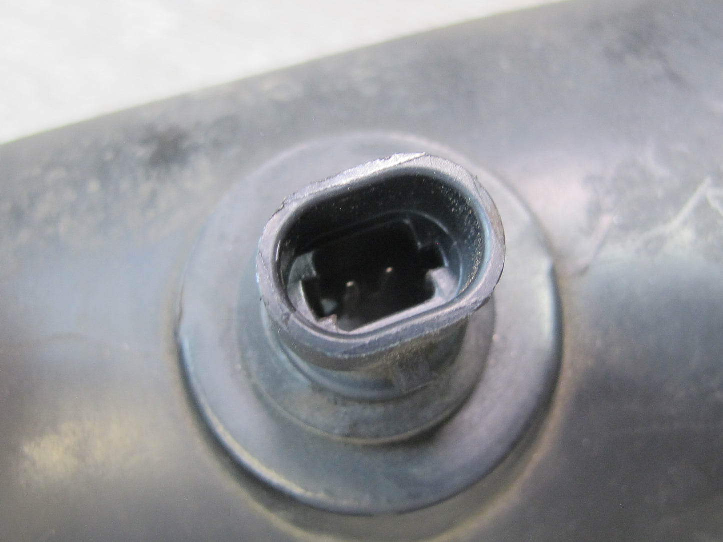 99-01 Isuzu Vehicross Air Intake Duct Pipe w Mass Air Flow Meter MAF Sensor OEM
