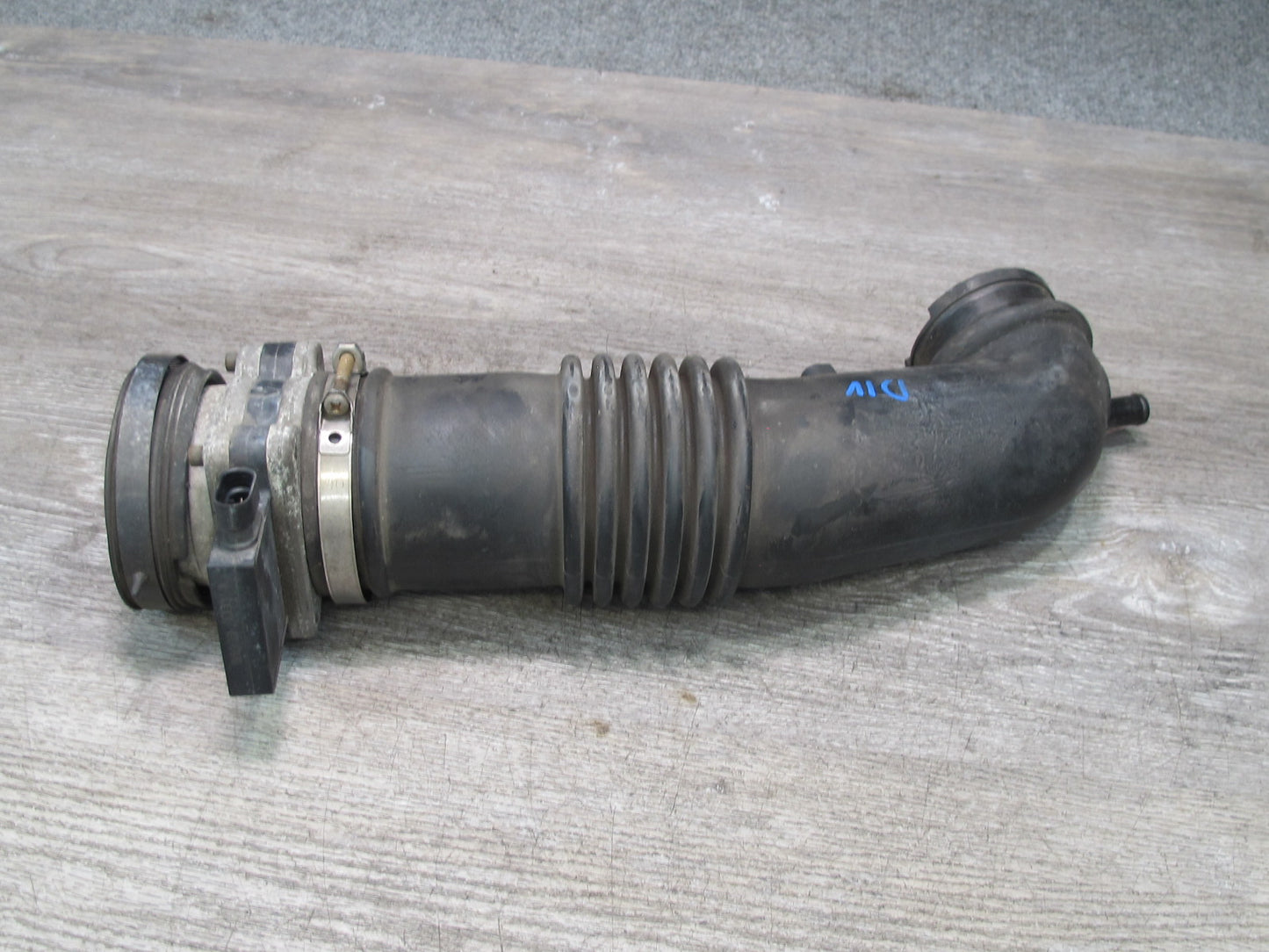 99-01 Isuzu Vehicross Air Intake Duct Pipe w Mass Air Flow Meter MAF Sensor OEM