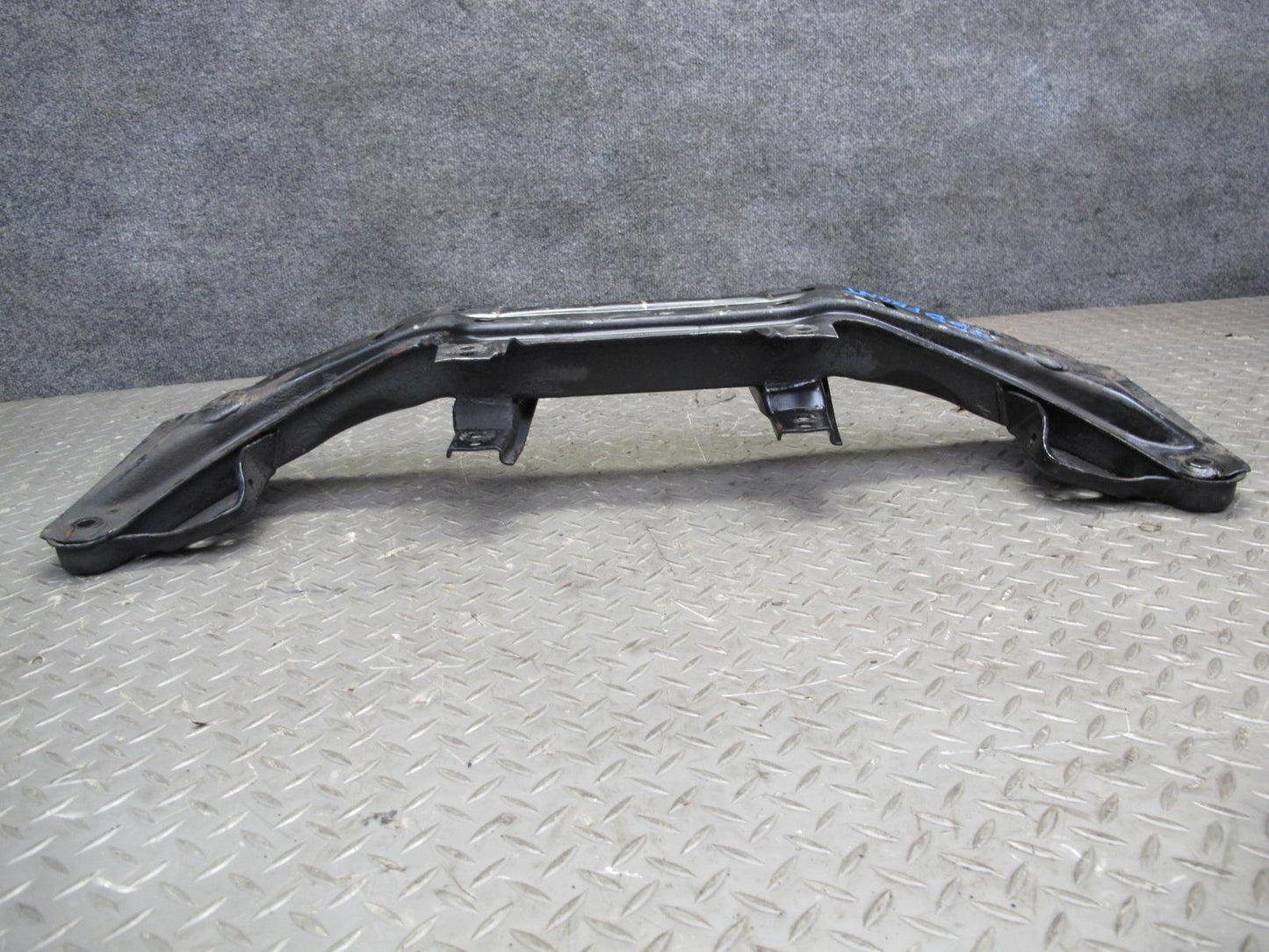 87-91 BMW E30 325i RWD Front Suspension Subframe Crossmember w Engine Mounts OEM