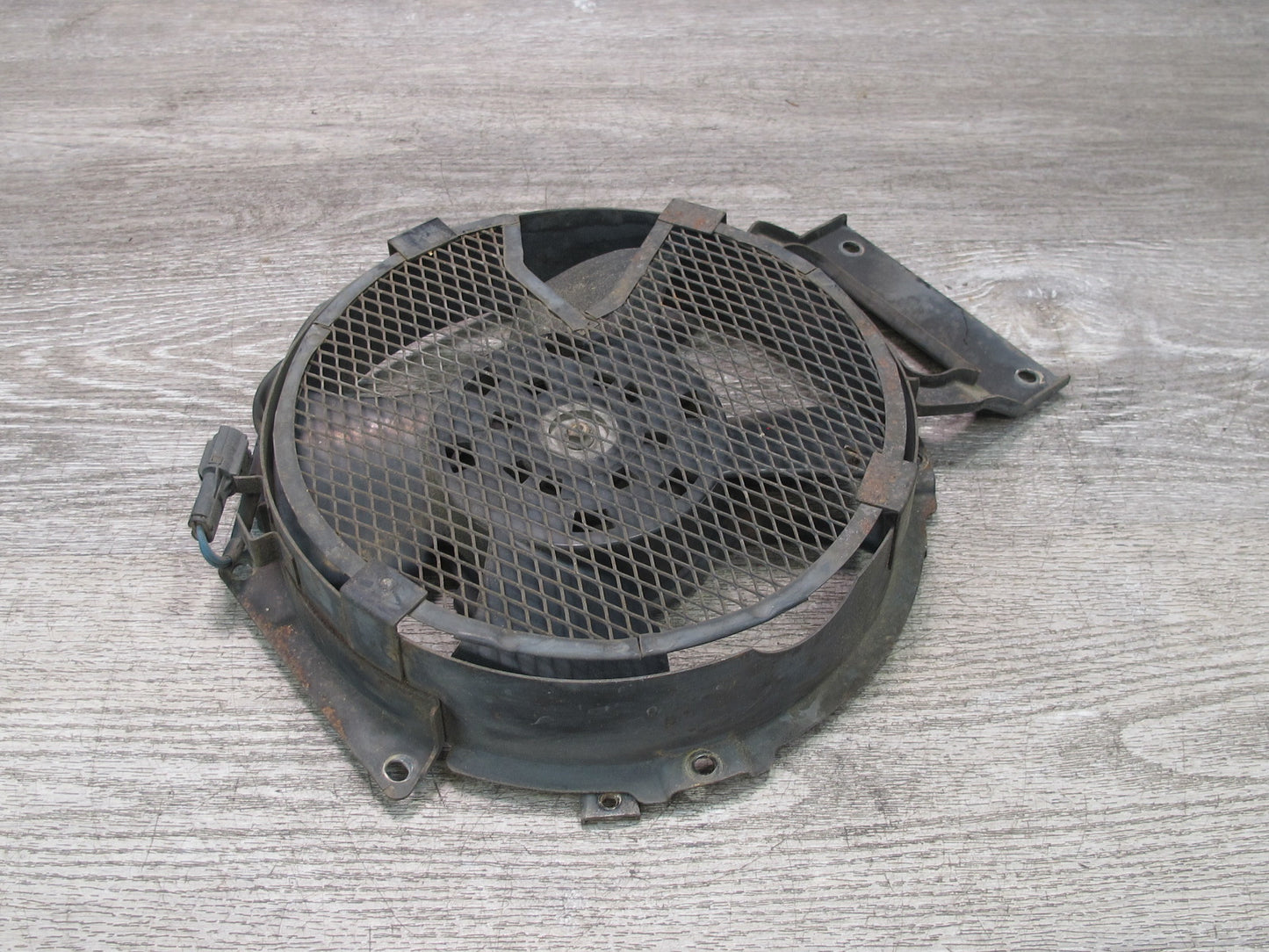 99-01 Isuzu Vehicross A/C Air Condition Condenser Fan Motor & Shroud OEM