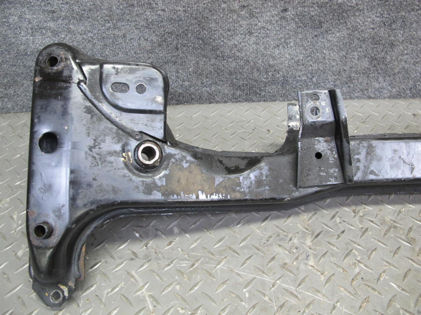 87-91 BMW E30 325i RWD Front Suspension Subframe Crossmember w Engine Mounts OEM
