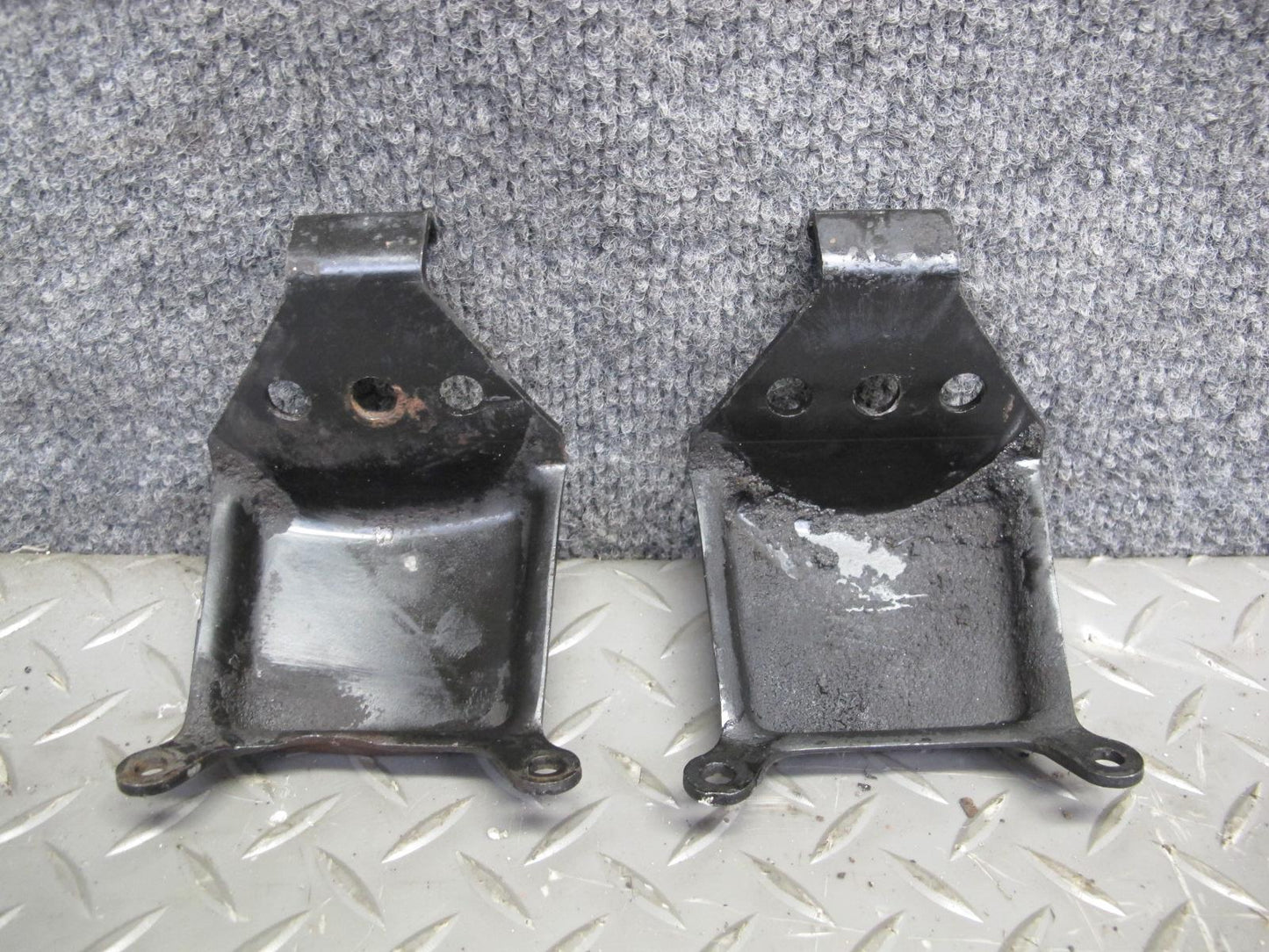 87-91 BMW E30 325i RWD Front Suspension Subframe Crossmember w Engine Mounts OEM