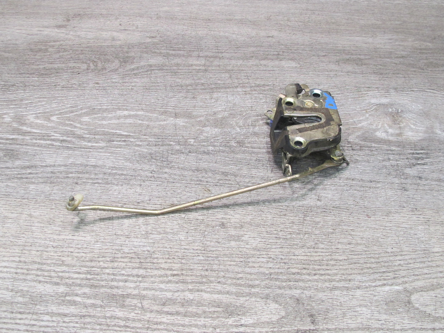 99-01 Isuzu Vehicross Front Left Driver Door Lock Latch OEM