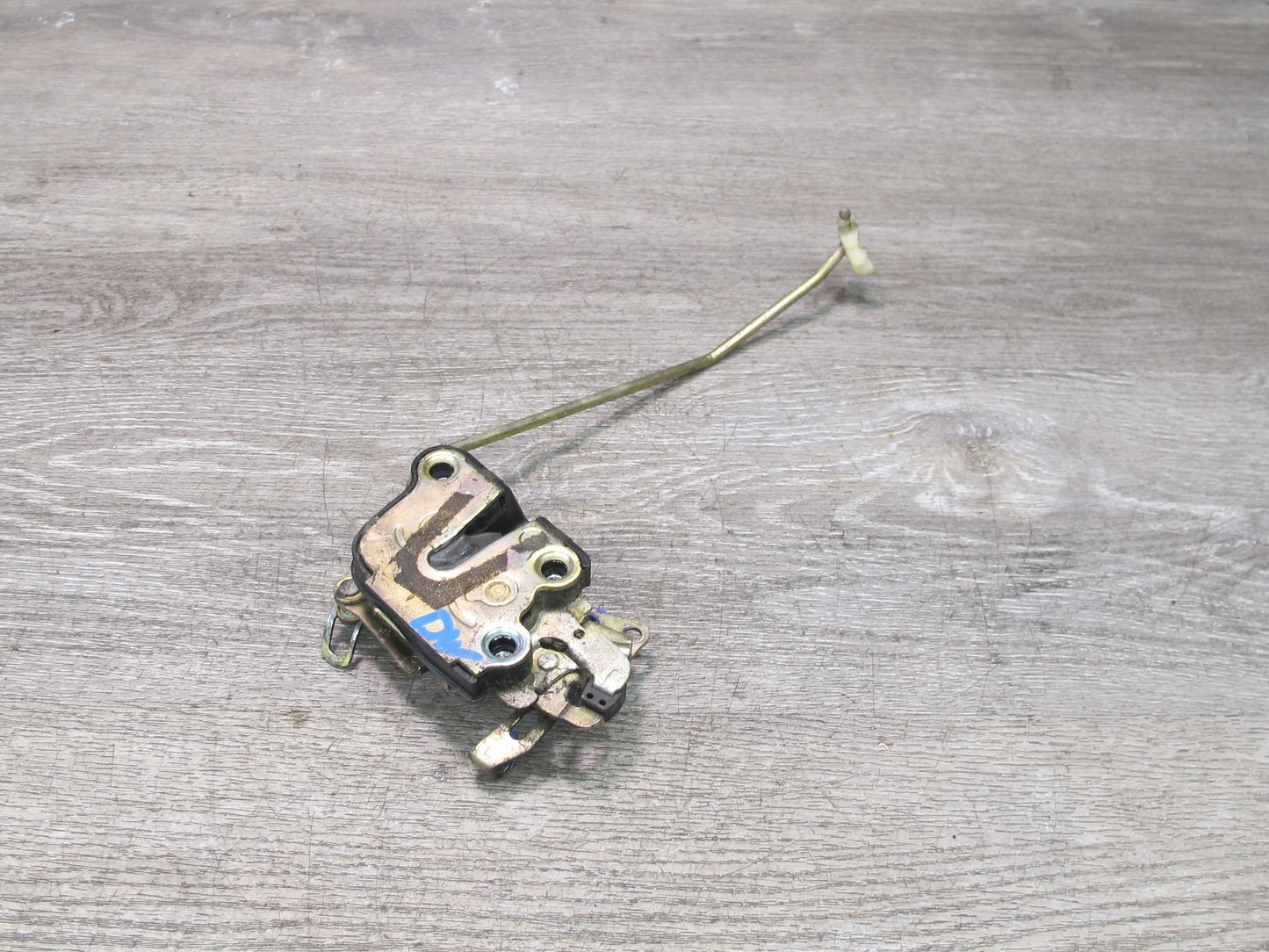 99-01 Isuzu Vehicross Front Left Driver Door Lock Latch OEM