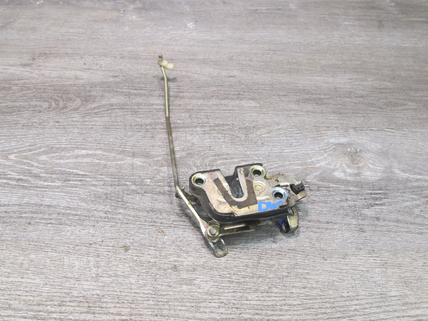 99-01 Isuzu Vehicross Front Left Driver Door Lock Latch OEM
