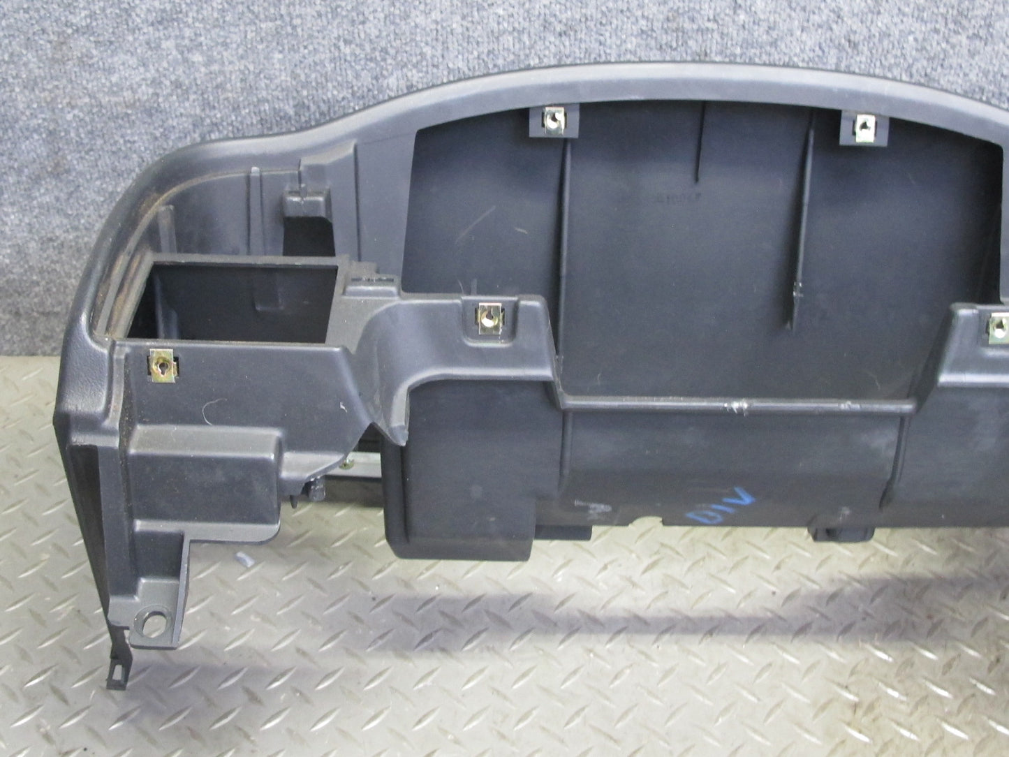 99-01 Isuzu Vehicross Front Dash Dashboard Instrument Panel Assembly Black OEM