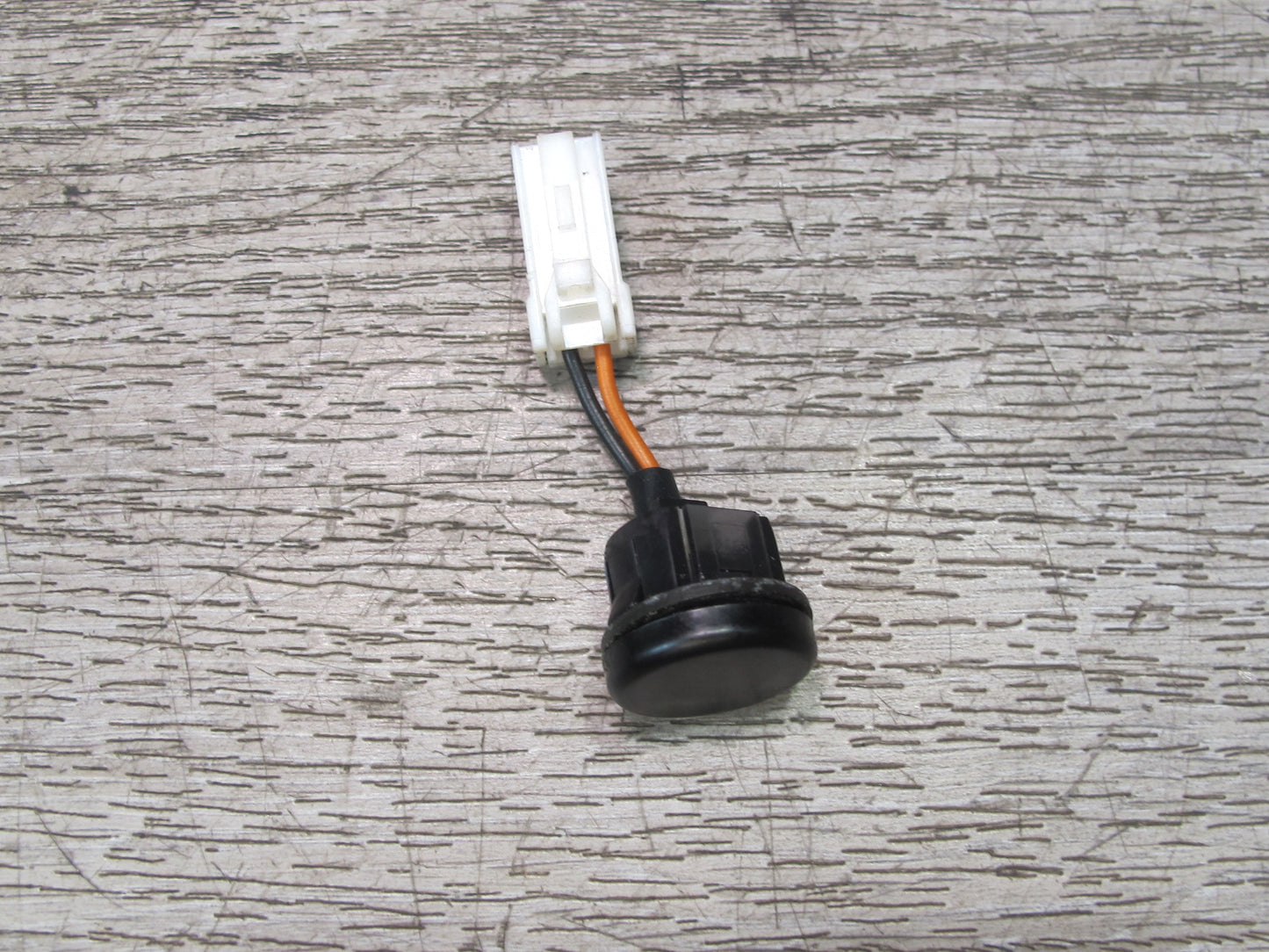 99-01 Isuzu Vehicross Sunlight Sunload Solar Sensor OEM