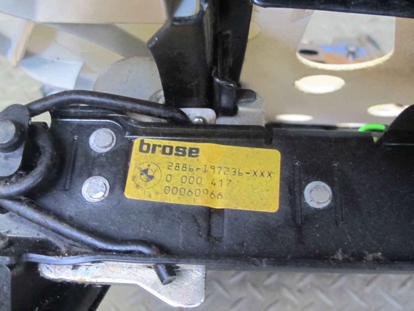 96-99 BMW E36 328iC Convertible Front Left Seat Lower Frame Track Rail Motor OEM