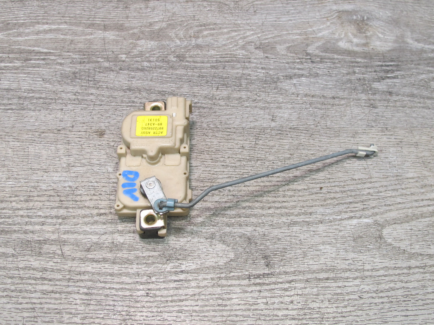 99-01 Isuzu Vehicross Front Right Door Lock Latch Actuator OEM