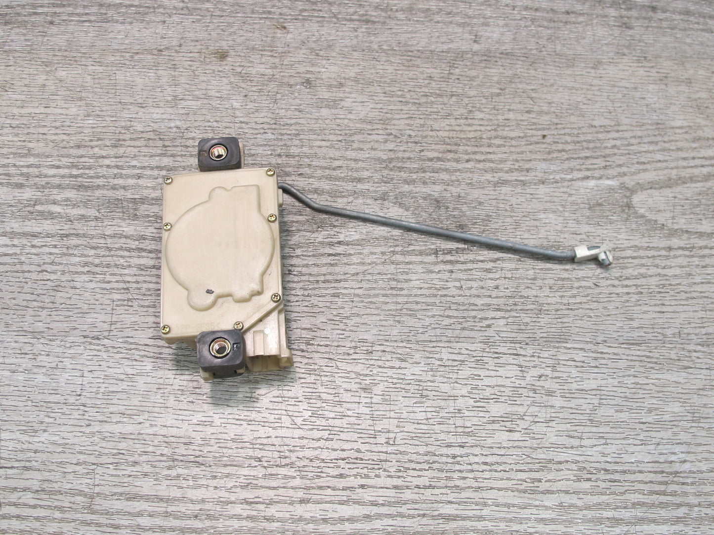 99-01 Isuzu Vehicross Front Right Door Lock Latch Actuator OEM