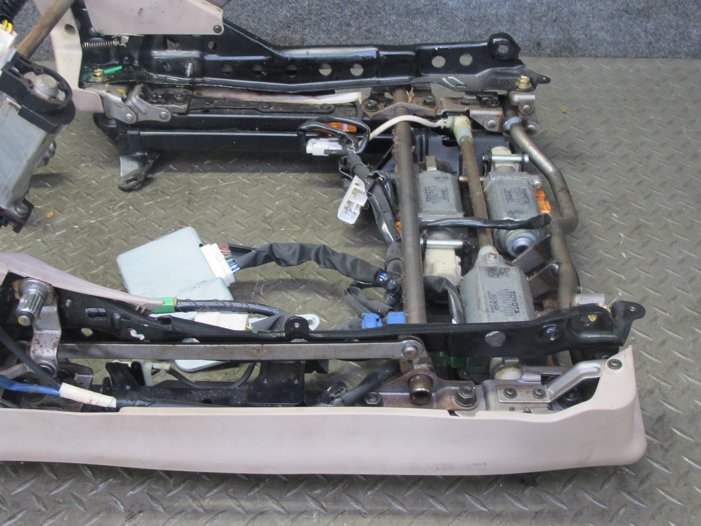 95-00 Lexus SC300 SC400 Front Right Seat Lower Frame Track Rail w Motors OEM