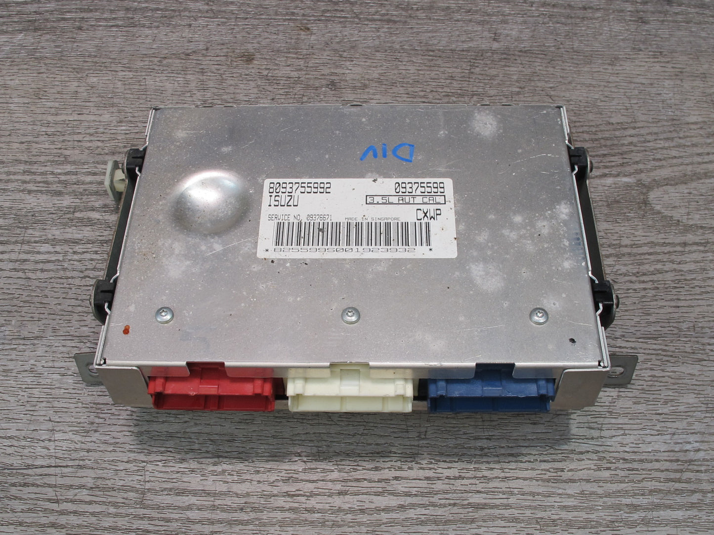 99-01 Isuzu Vehicross 3.5L 6VE1 Engine Control Module Unit 8093755992 OEM