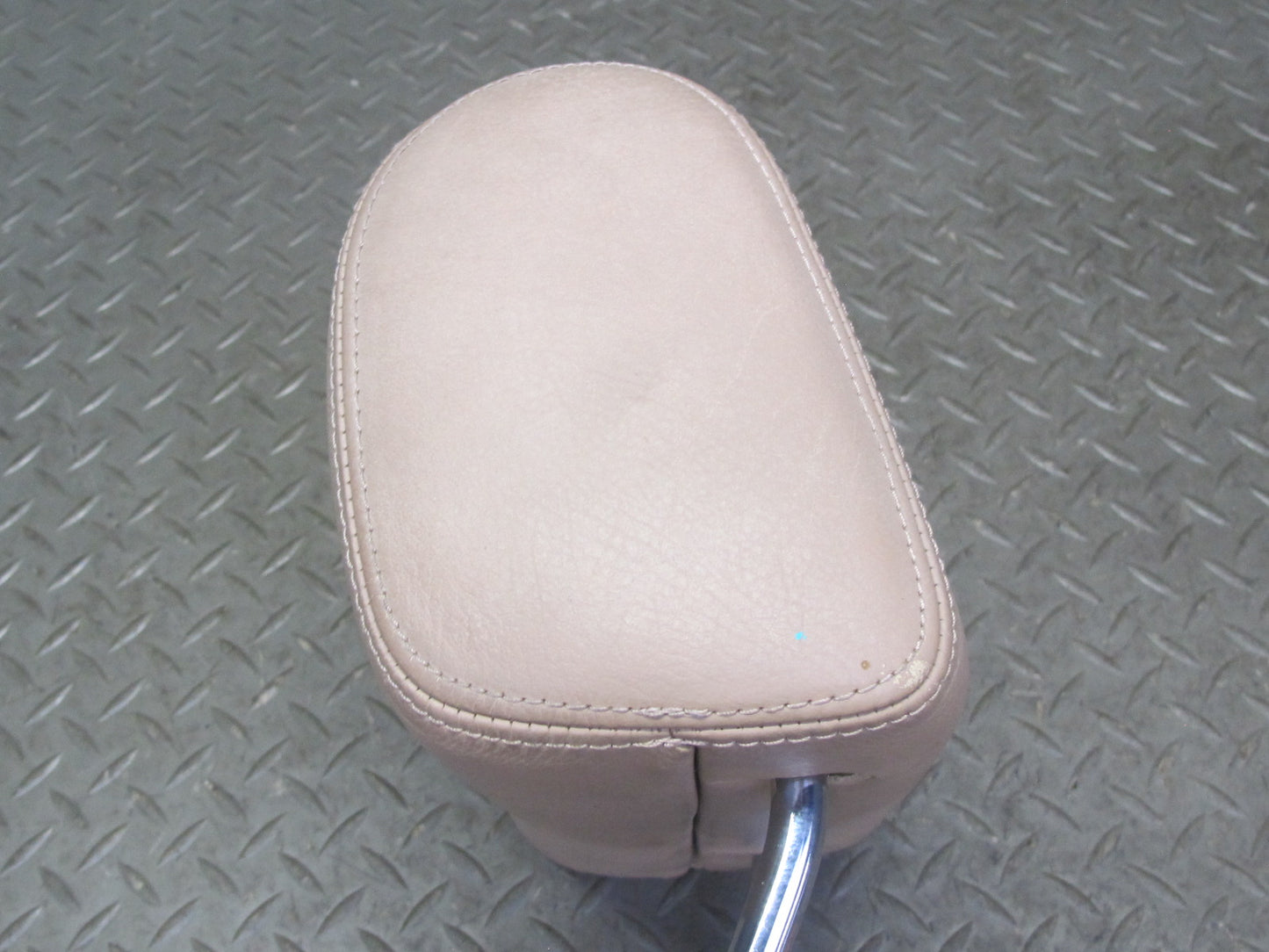 96-99 BMW E36 325iC 328iC Set of 2 Front Left & Right Seat Leather Headrest OEM