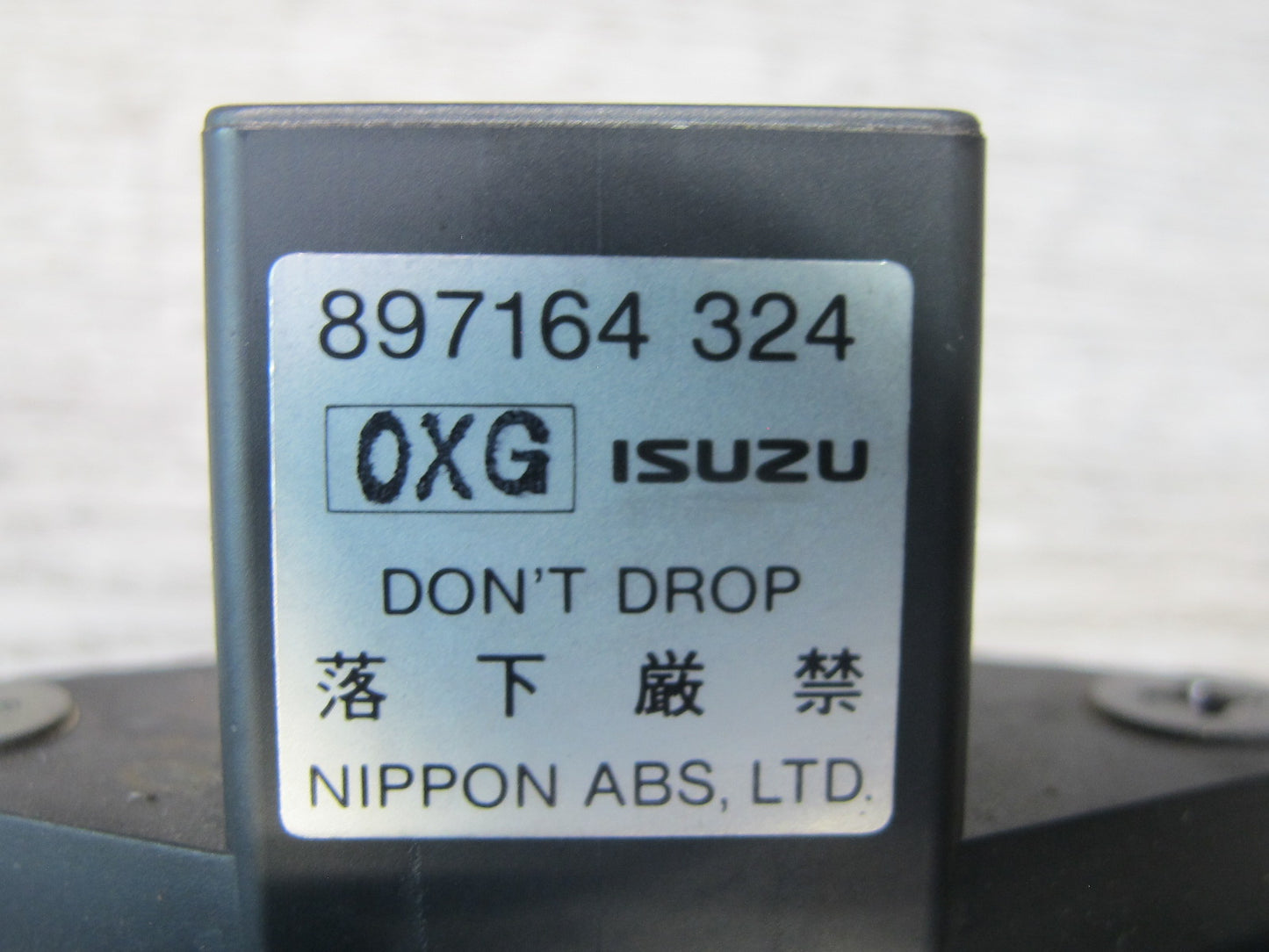 99-01 Isuzu Vehicross Deceleration Sensor Module 8971643240 OEM