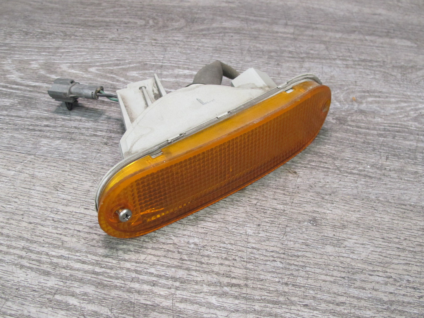 99-01 Isuzu Vehicross Front Bumper Right Turn Signal Light Lamp OEM