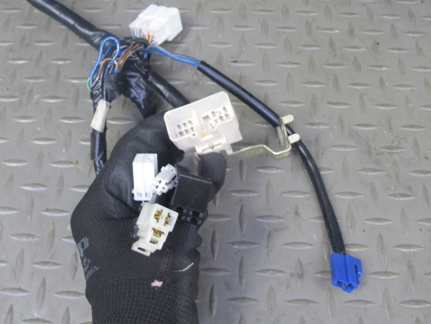 99-01 Isuzu Vehicross Dash Dashboard Wire Wiring Harness w Fuse Box OEM