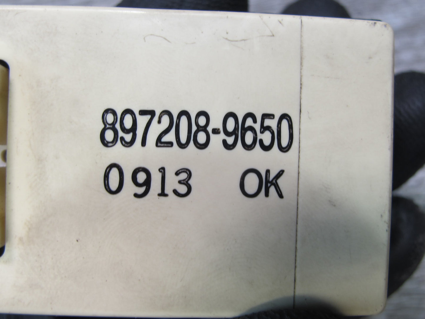 99-01 Isuzu Vehicross Front Right Passenger Door Lock Unlock Window Switch OEM