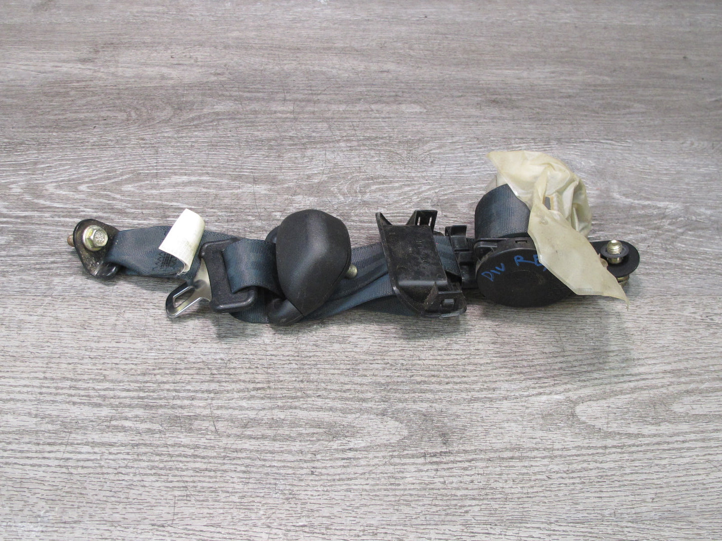 99-01 ISUZU VEHICROSS REAR RIGHT & LEFT SIDE SEATBELT RETRACTOR SET OEM