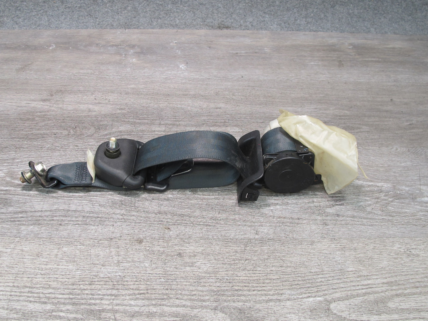 99-01 ISUZU VEHICROSS REAR RIGHT & LEFT SIDE SEATBELT RETRACTOR SET OEM