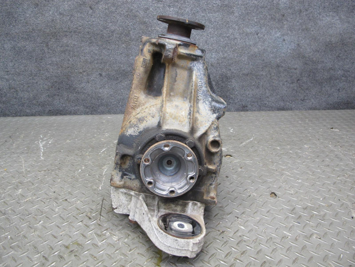 97-00 BMW E36/7 Z3 2.8L A/T Rear LSD Differential Carrier 4.10 Ratio OEM