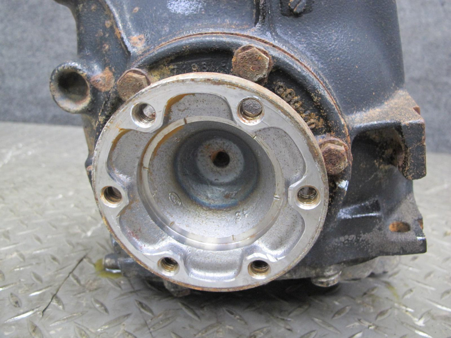97-00 BMW E36/7 Z3 2.8L A/T Rear LSD Differential Carrier 4.10 Ratio OEM