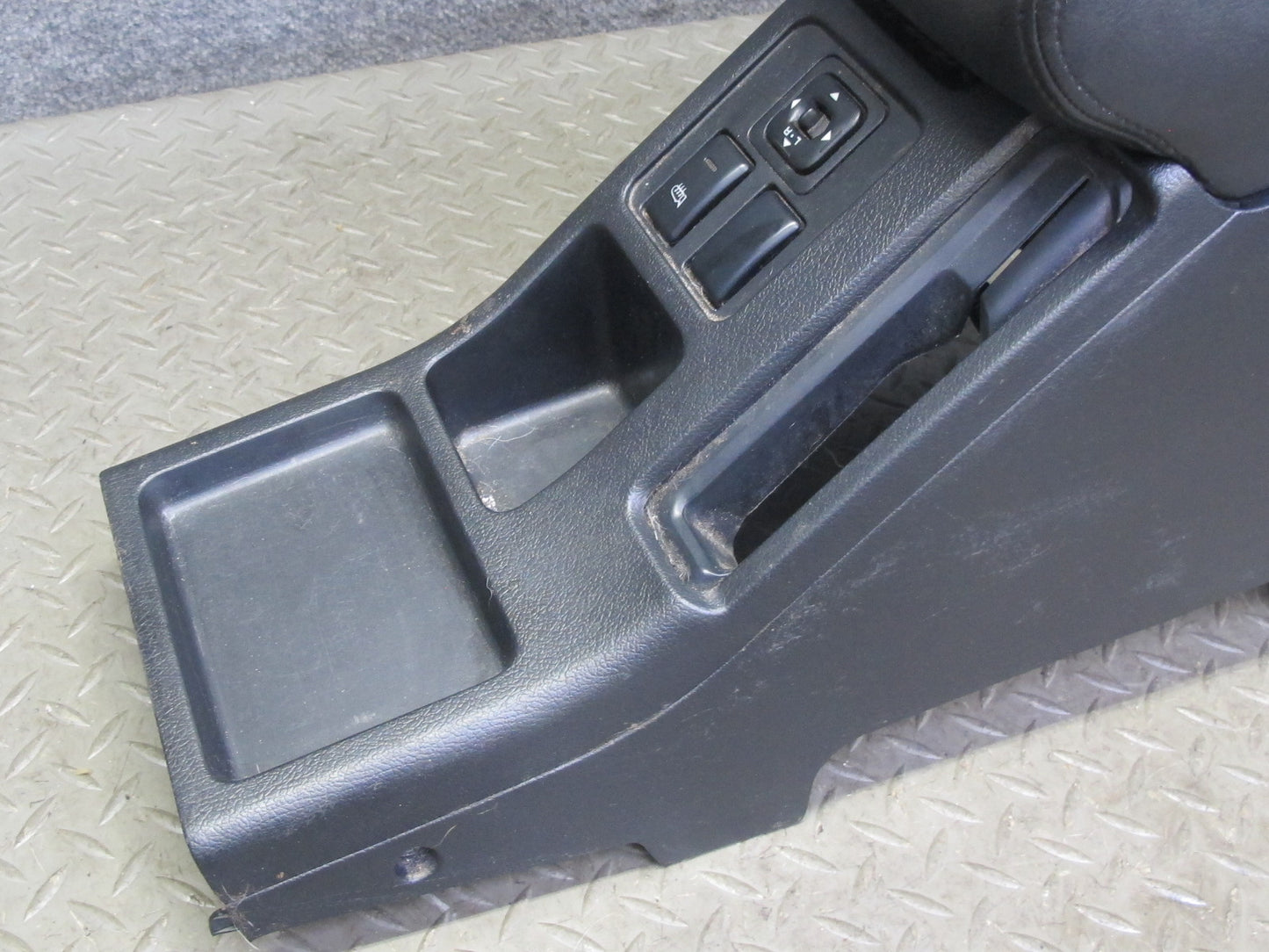 99-01 Isuzu Vehicross Center Console Trim Cover Panel Armrest Mirror Switch OEM