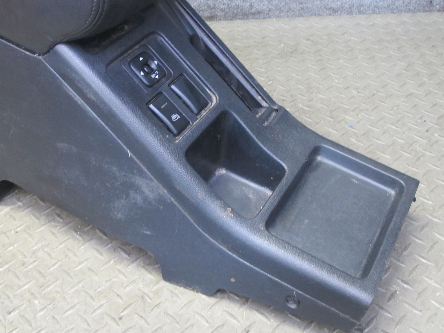 99-01 Isuzu Vehicross Center Console Trim Cover Panel Armrest Mirror Switch OEM