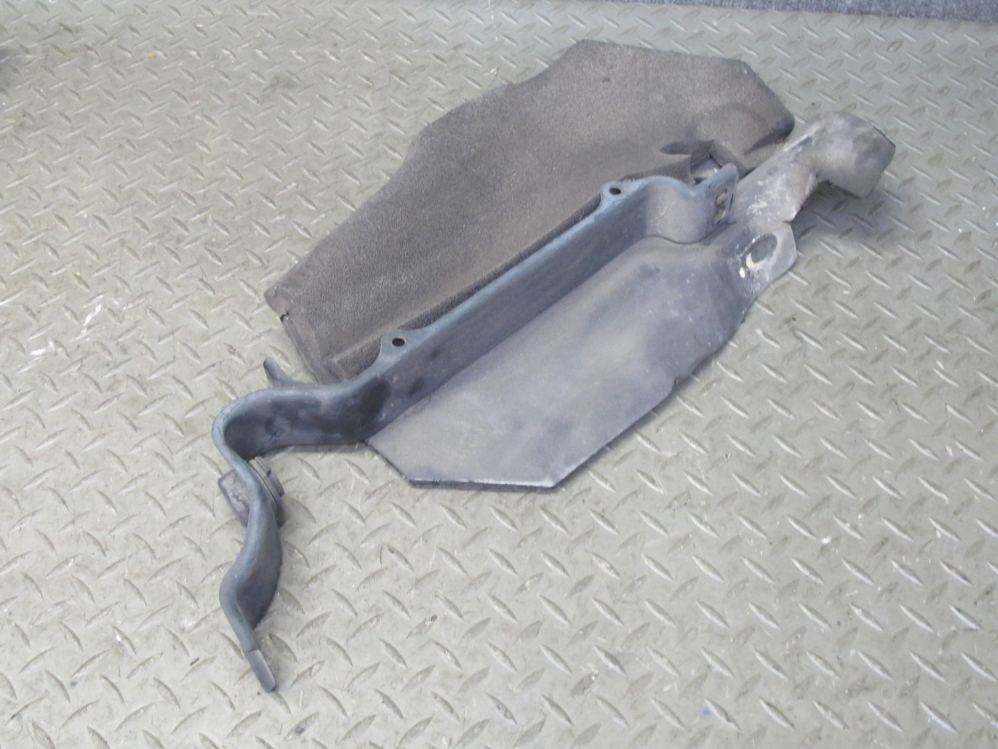 99-01 Isuzu Vehicross Set of 4 Front Bumper Mount Bracket Support OEM