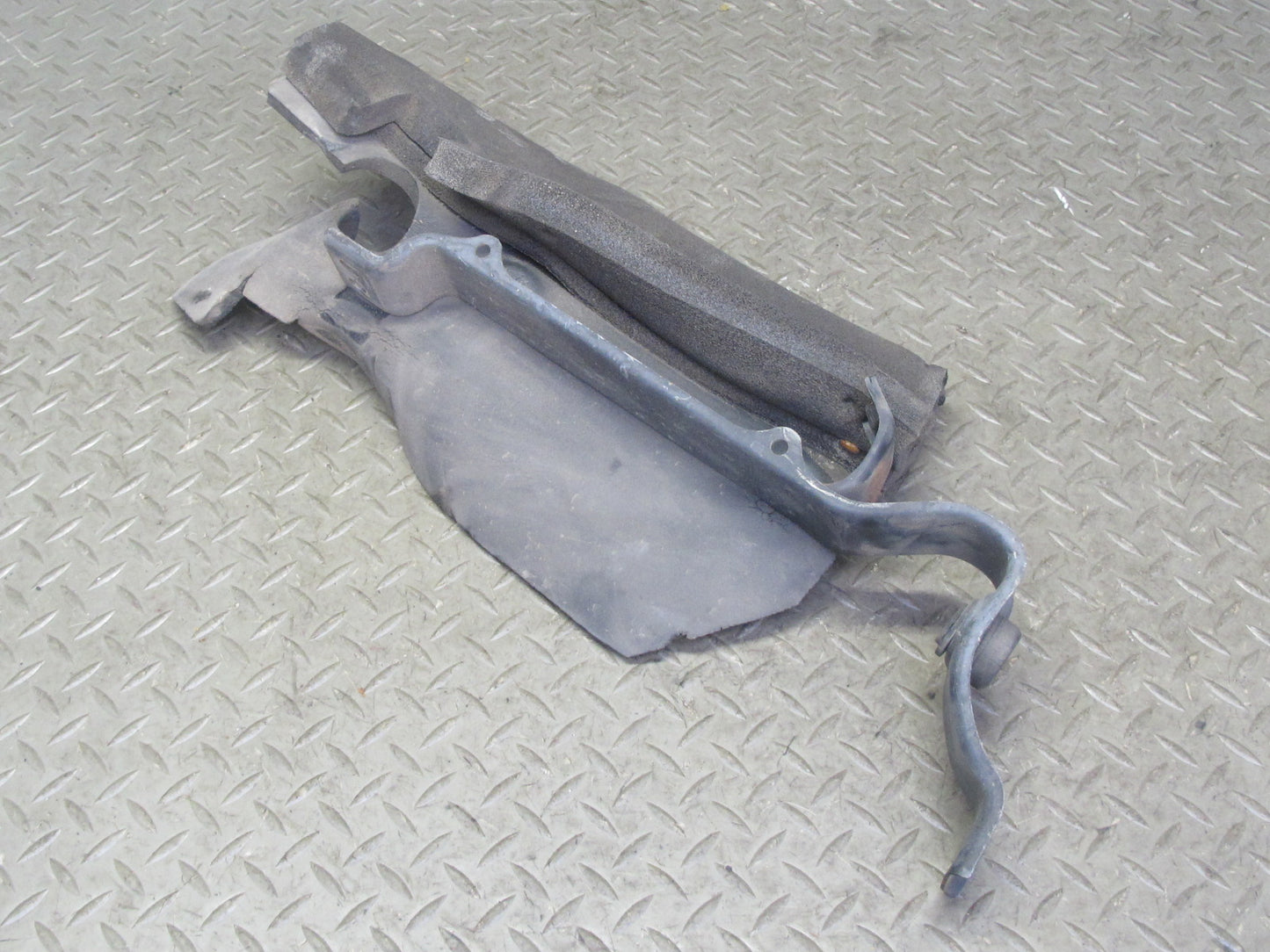 99-01 Isuzu Vehicross Set of 4 Front Bumper Mount Bracket Support OEM