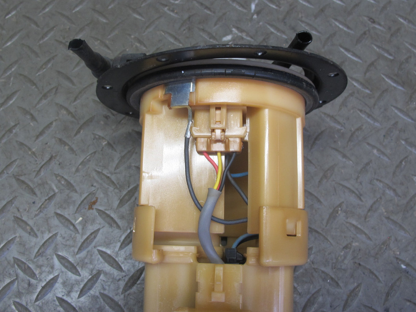00-05 Toyota MR2 Spyder ZZW30L 1ZZFE Fuel Pump Level Sensor Assembly OEM