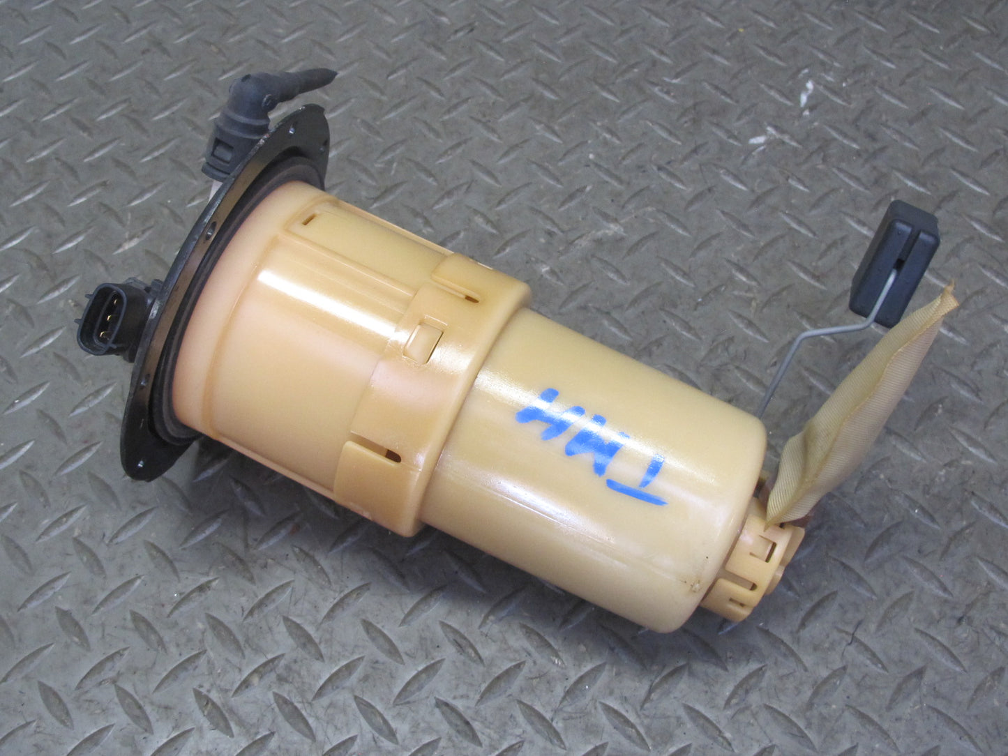 00-05 Toyota MR2 Spyder ZZW30L 1ZZFE Fuel Pump Level Sensor Assembly OEM