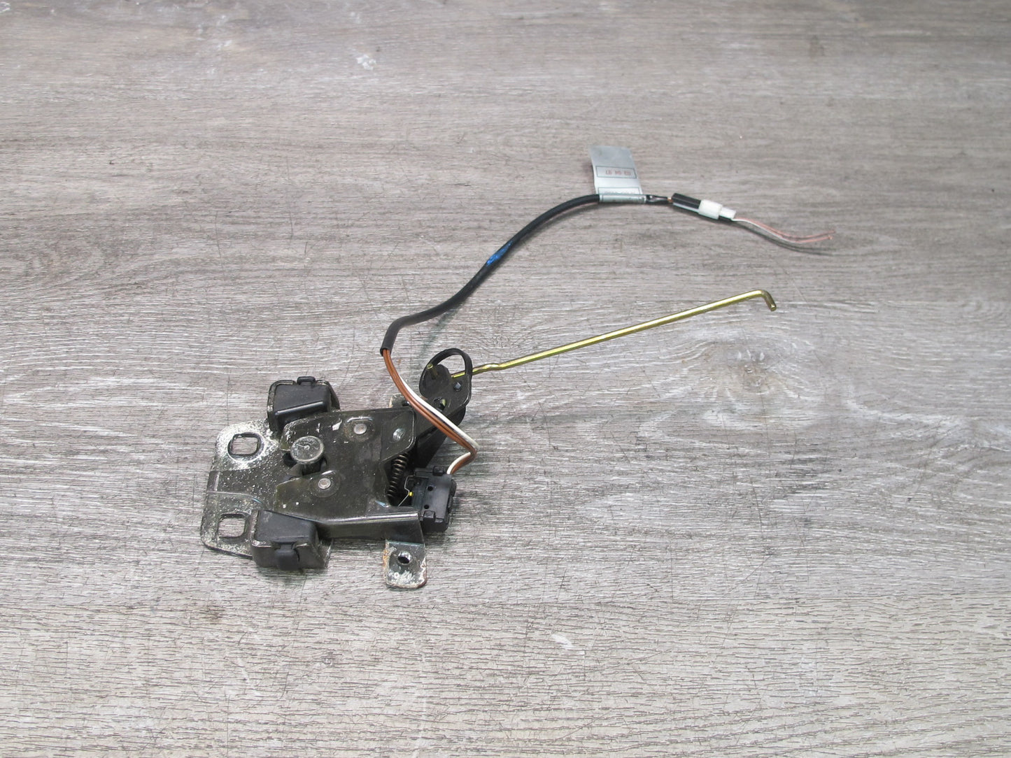 94-99 BMW E36 325CI 328CI Rear Trunk Lid Lock Latch Actuator 8173721 OEM