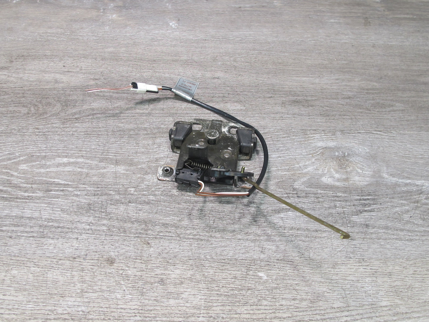 94-99 BMW E36 325CI 328CI Rear Trunk Lid Lock Latch Actuator 8173721 OEM